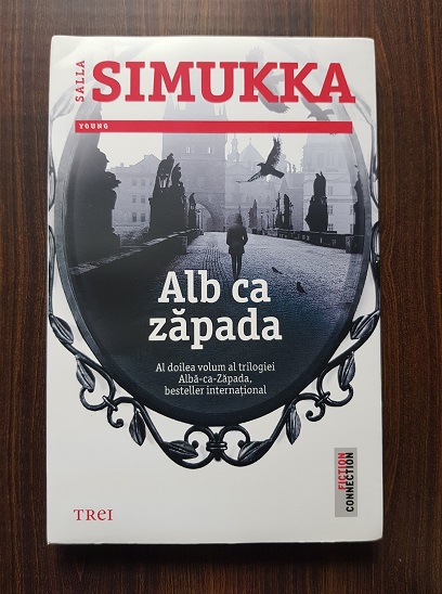 Salla Simukka – Alb ca zapada