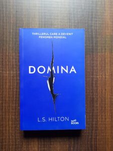 L. S. Hilton - Domina