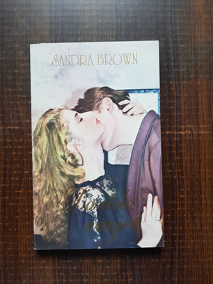 Sandra Brown - Dantela neagra