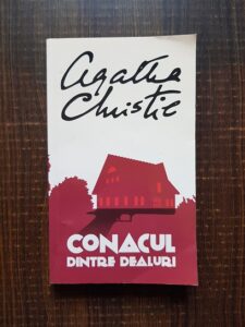Agatha Christie - Conacul dintre dealuri