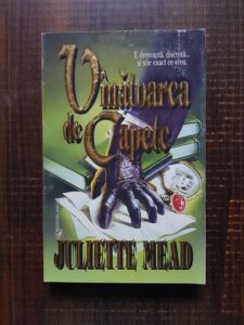 Juliette Mead - Vanatoarea de capete