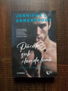 Jennifer L. Armentrout - Pacate sub clar de luna