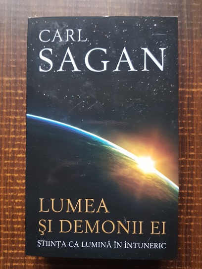 Carl Sagan – Lumea si demonii ei. Stiinta ca lumina in intuneric