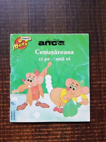 Walt Disney - Cenusareasa si prietenii ei