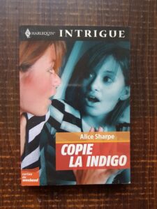 Alice Sharpe - Copie la indigo