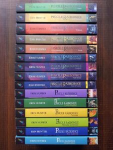 Erin Hunter - Pisicile Razboinice 32 volume 1-33, lipsa volumul 32