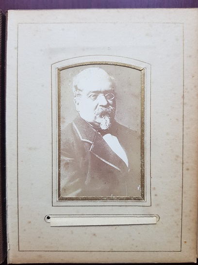 Album fotografic alcatuit din 31 de fotografii vechi din perioada 1870-1890, cuprinde personalitati importante ale Romaniei - imagine 2