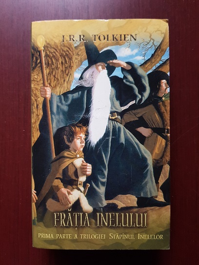 J. R. R. Tolkien - Stapanul Inelelor. Fratia inelului (2002)
