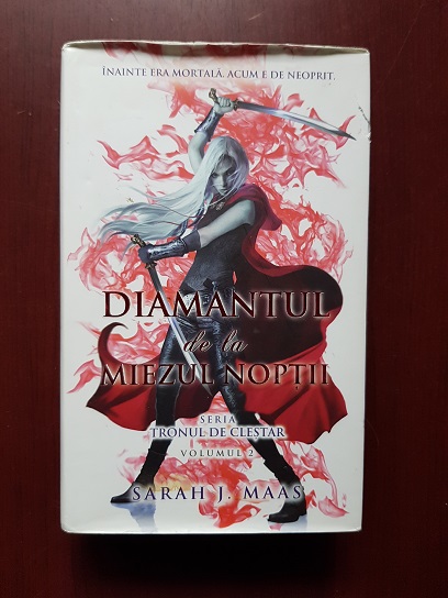 Sarah J. Maas - Diamantul de la miezul noptii. Tronul de clestar (2014, editie cartonata)