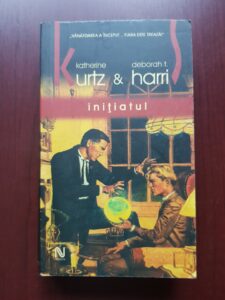 Katherine Kurtz, Deborah T. Harri - Initiatul