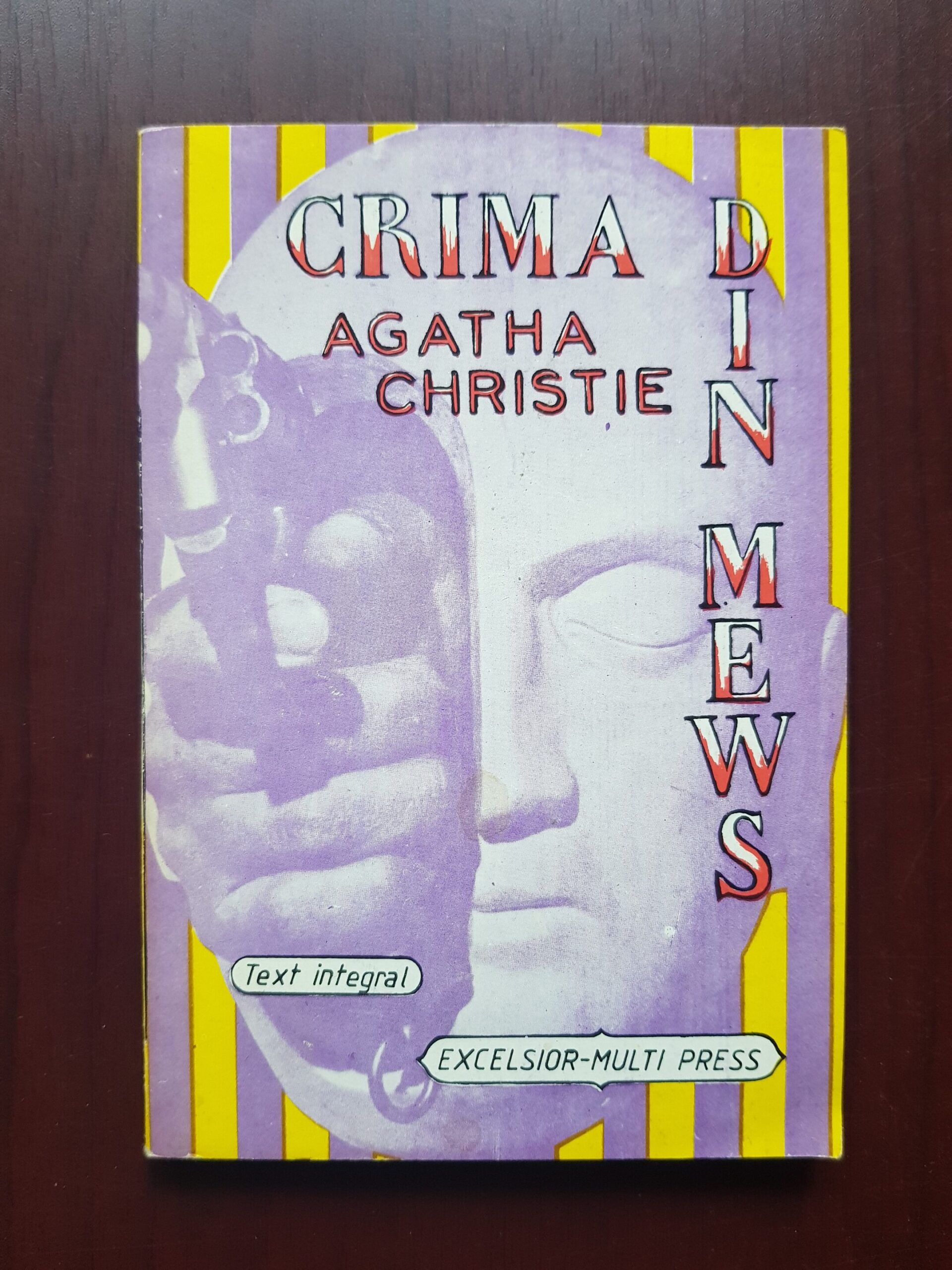 Agatha Christie - Crima din Mews
