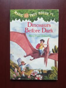 Mary Pope Osborne - Dinosaurs before dark
