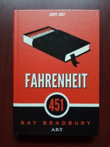 Ray Bradbury – 451 Fahrenheit