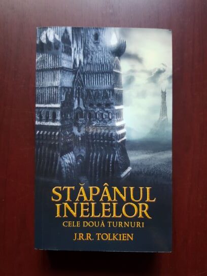 J. R. R. Tolkien - Stapanul inelelor. Cele doua turnuri (2012)