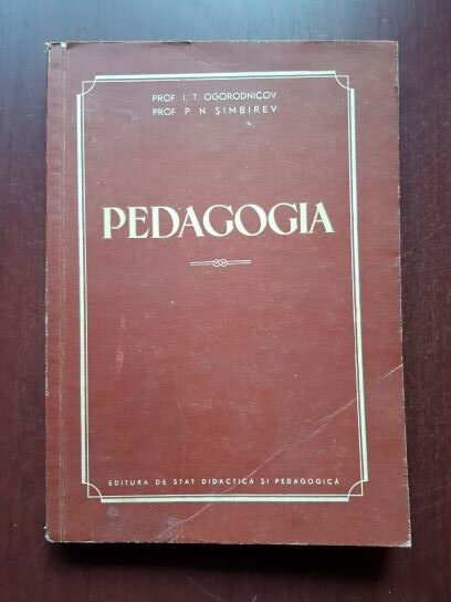 I. T. Ogorodnicov - Pedagogia