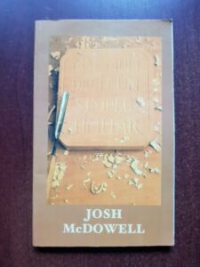 Josh McDowell - Mai mult decat un simplu tamplar